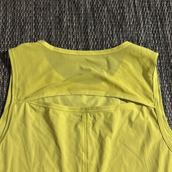 Lululemon Sculpt Tank *Cropped - Picture 4 of 6